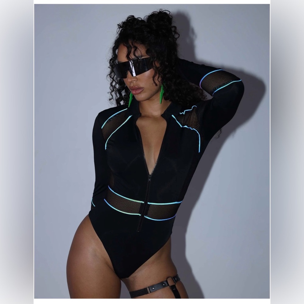 Iheartraves Black Zip-Front Bodysuit with Piping